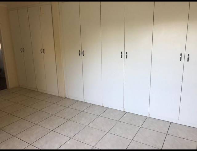 9 BEDROOM HOUSE FOR SALE IN WELTEVREDEN PARK